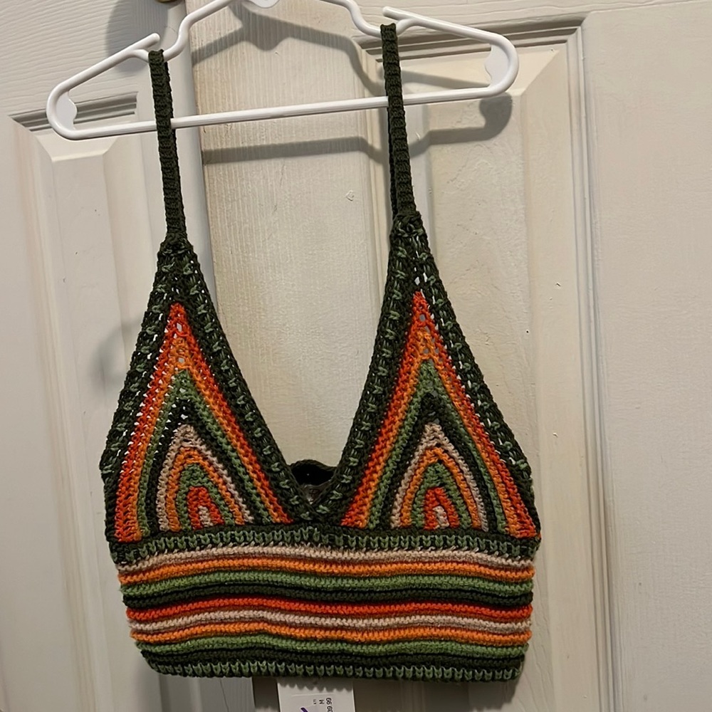 Crotchet cropped tank